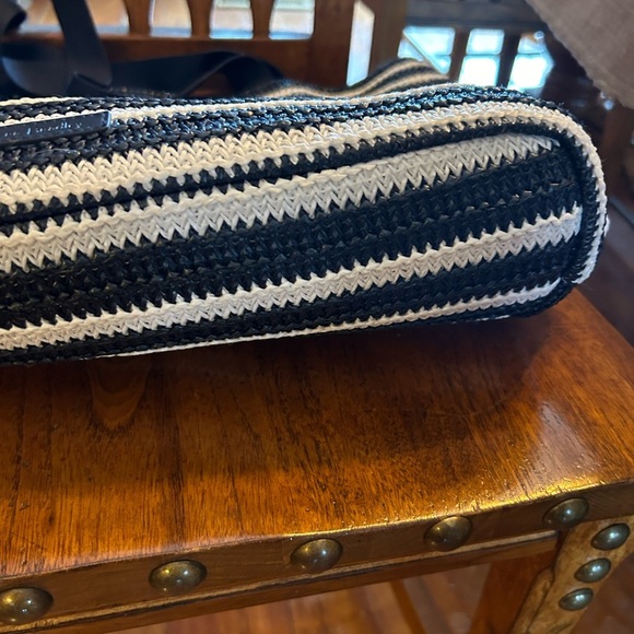 Vera Bradley Shore Enough Blue & White Striped Straw Tote EUC! - Picture 7 of 11